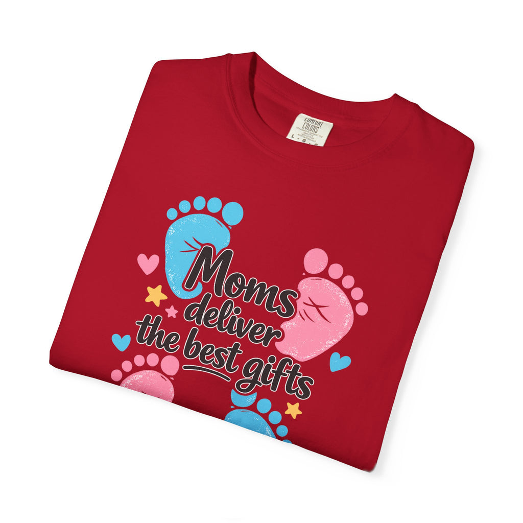 "Moms Deliver the Best Gifts" Baby Footprint T-Shirt (Dark Font)